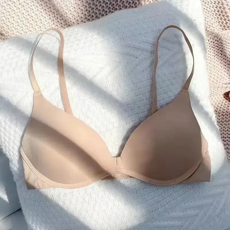 Japanese One-piece Smooth Girl - огляд і ціна Sleep Bra Bralette